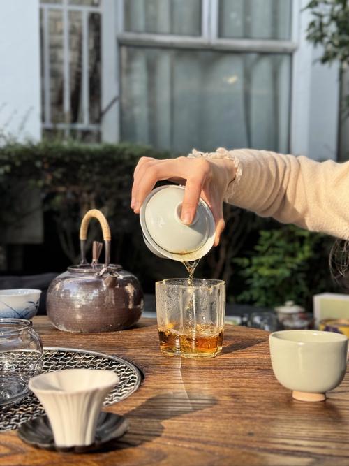 武汉品茶：快节奏下如何借茶寻回生活质感？李哲的真实经历